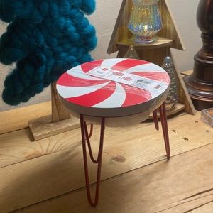BULLSEYE PLAYGROUND PEPPERMINT RISERS table set of 2 new discontinued